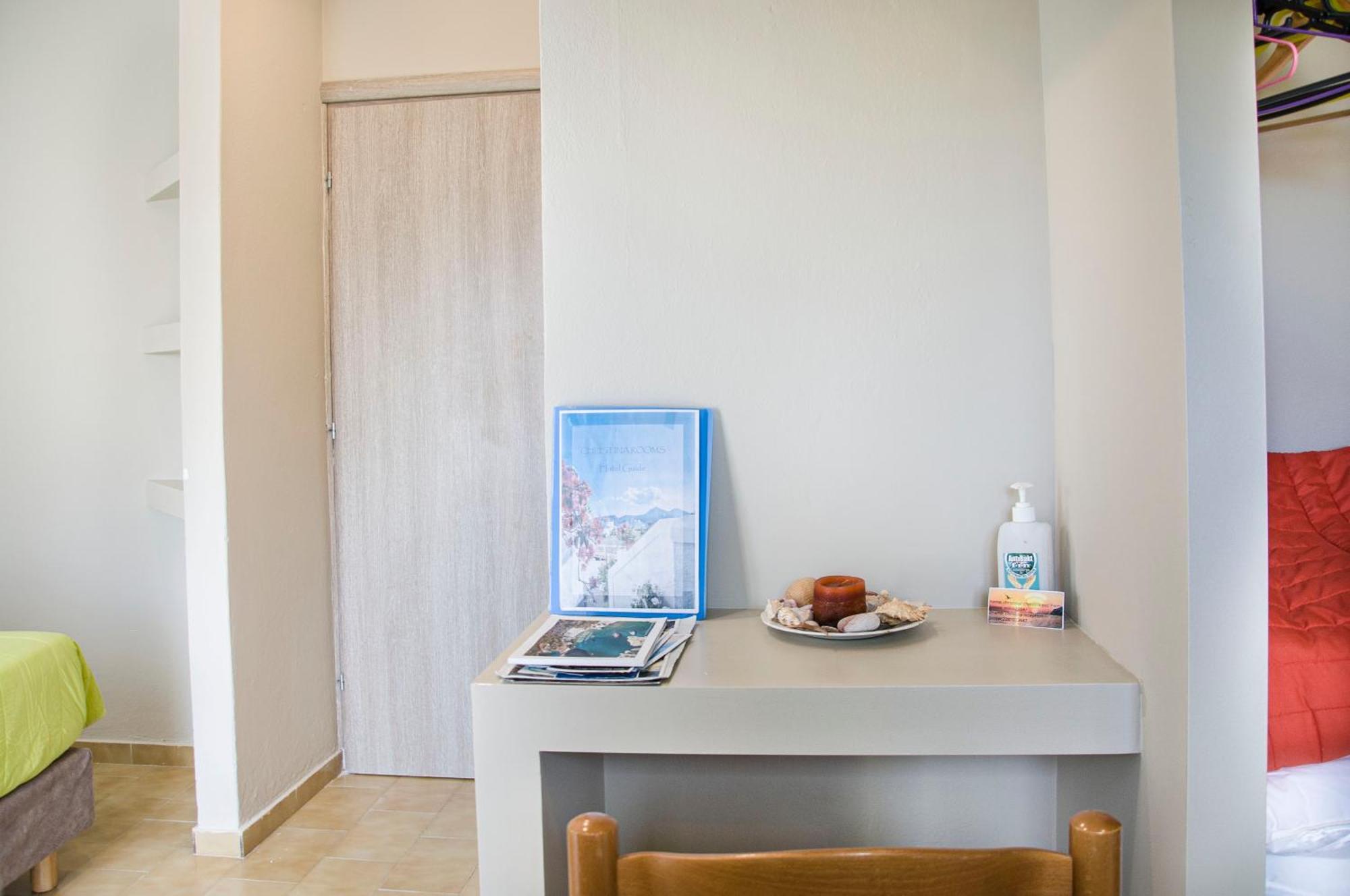 Christina Rooms Adamantas  Ngoại thất bức ảnh